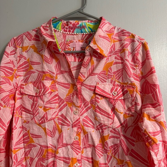 Lilly Pulitzer Resort Fit Button Down Shirt Size Small - Picture 3 of 11